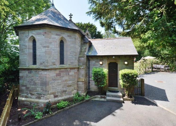 St James House - Converted Church Hereford Exterior foto